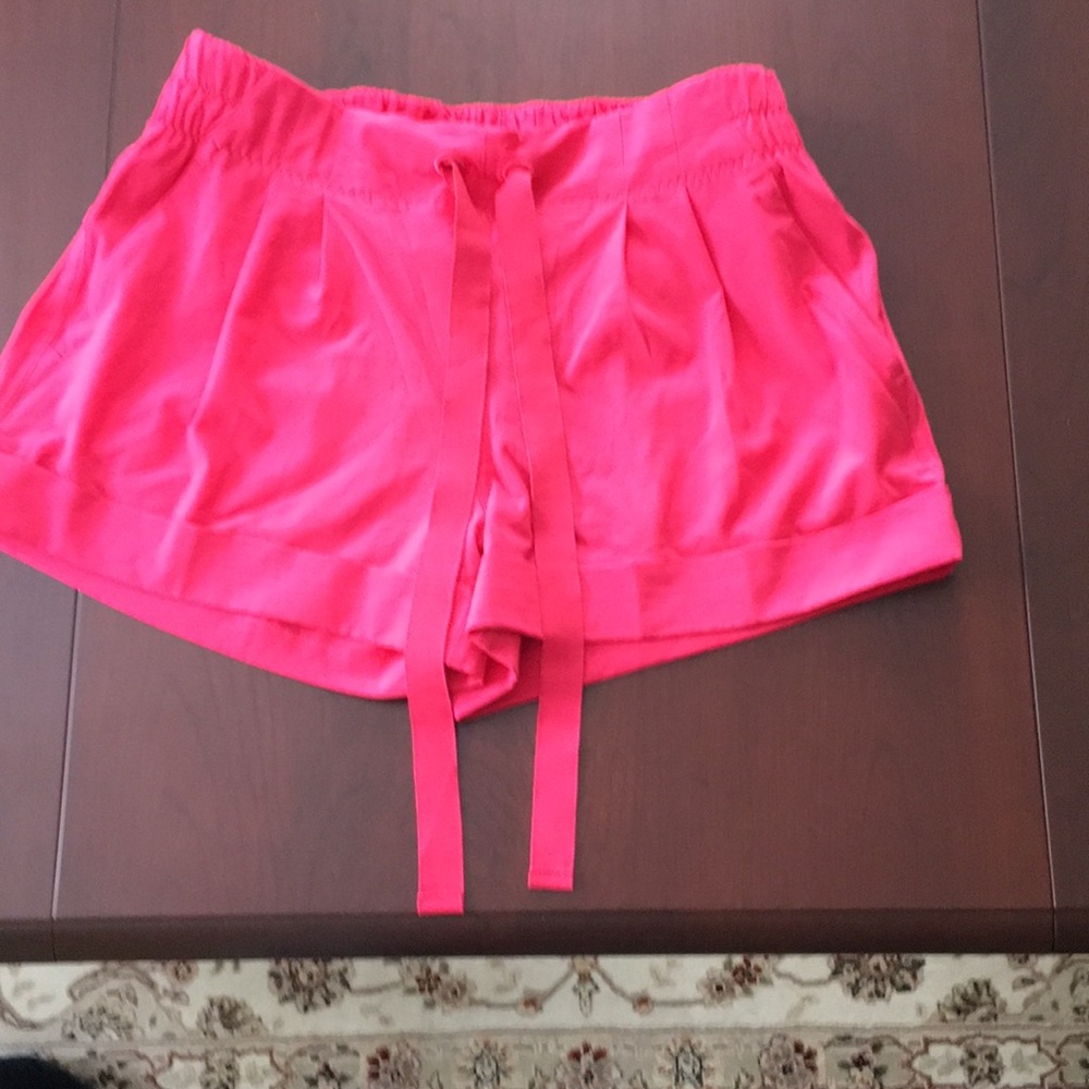 🍋 Lululemon athletica shorts